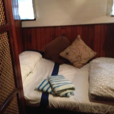 Botel El Pirata Boat Naples