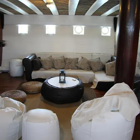 Botel El Pirata Boat